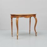1143 5508 CONSOLE TABLE